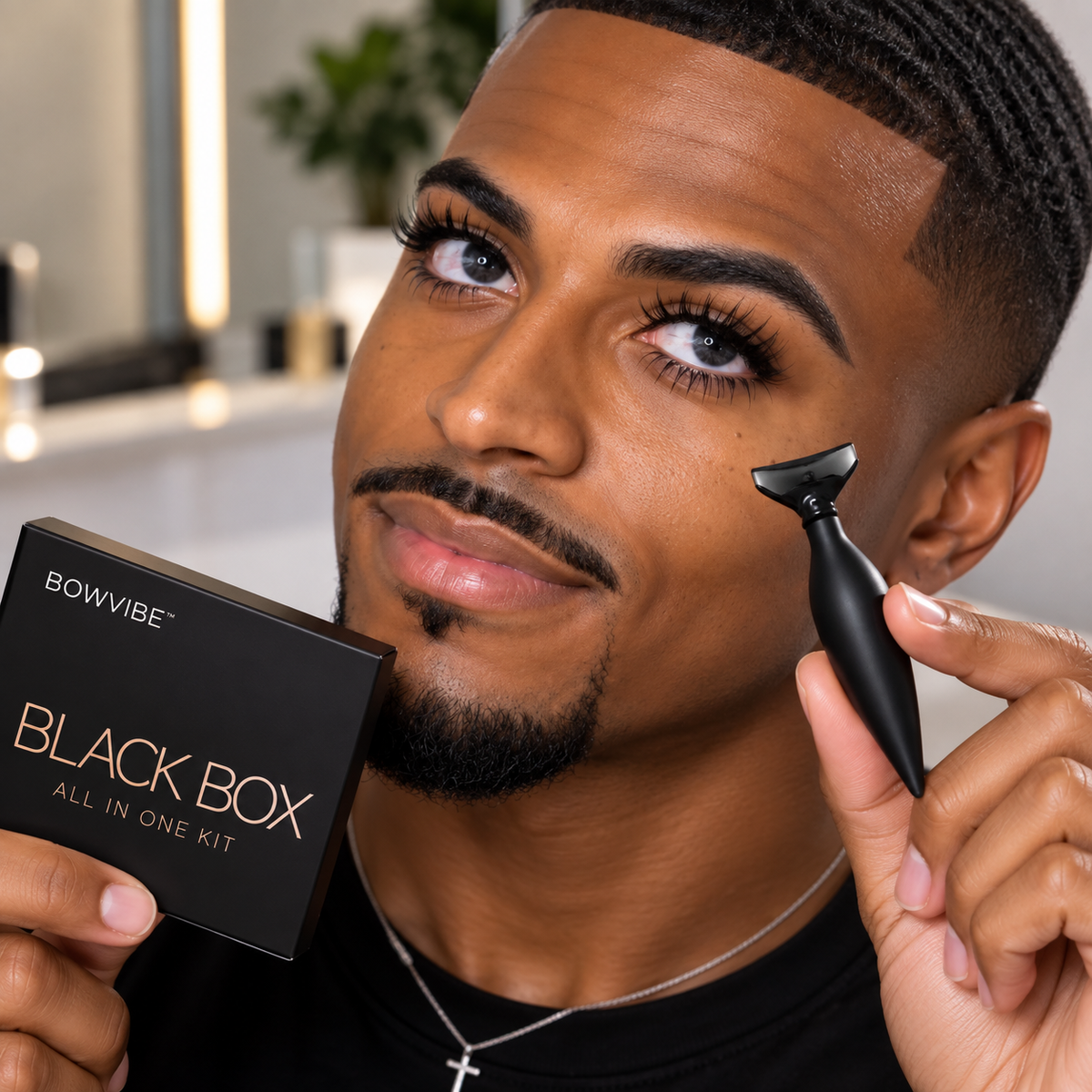 Tampon Eyeliner 3-en-1 Cils Inférieurs Et Grain De Beauté